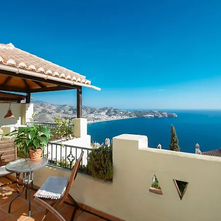 In Almunecar Mit Terrasse Und Meerblick Holiday home